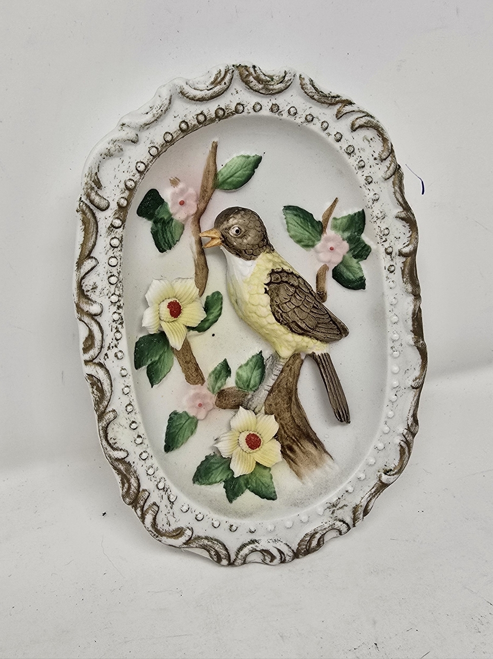 Vtg Homco #1245 3D porcelain wall hanging bird, nature, plaque, hand painted